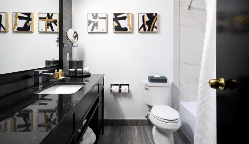 Hotel Ruby Foos Montreal image 1